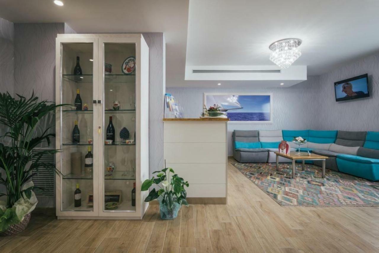 Le Vele Di Balestrate Hotel Екстериор снимка